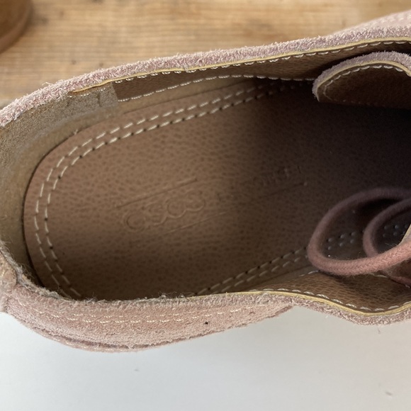 ASOS DESIGN  Pink Suede Wingtip Oxford - Picture 9 of 16